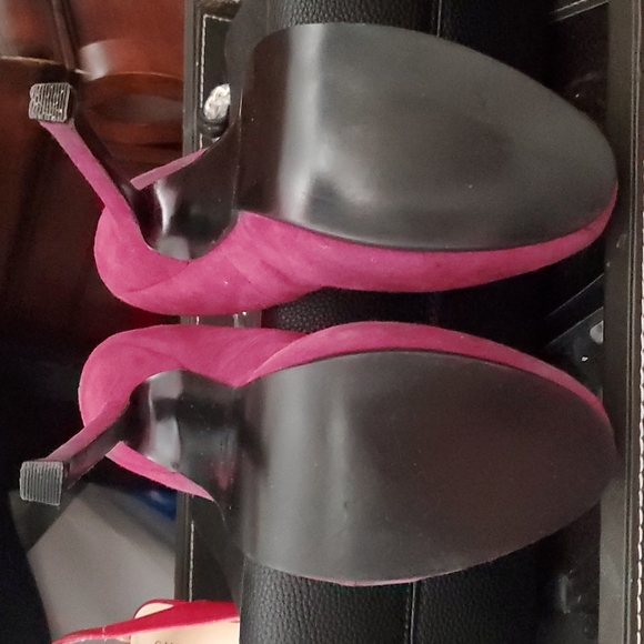 Are they YSL? Maybe not so my loss is your gain! - Picture 3 of 3